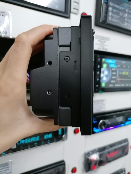 Автомагнитола ACV AD-7220 на Android 9.0 с MirrorLink и 4G LTE Slim body