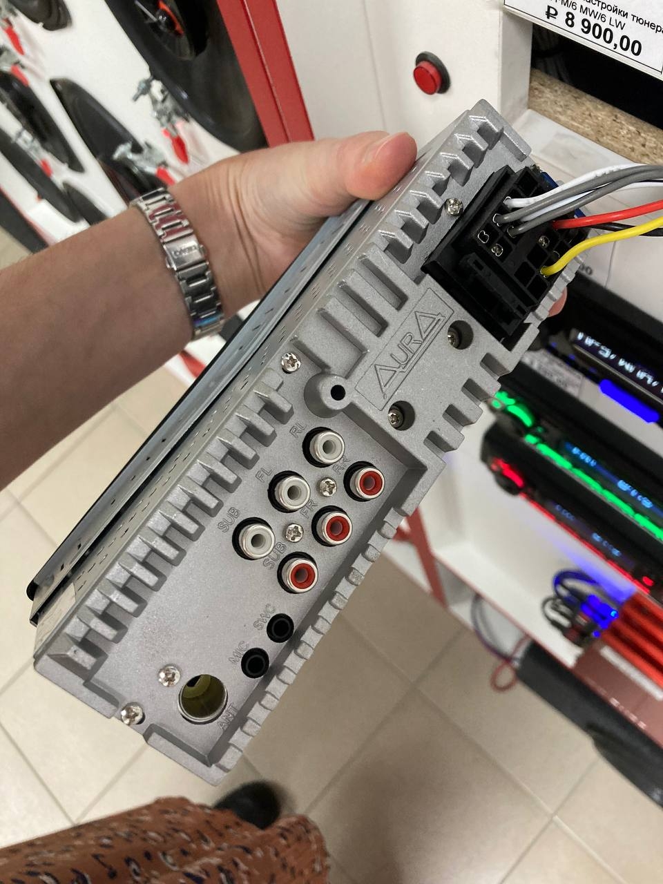 Магнитола Aura AMH-76DSP