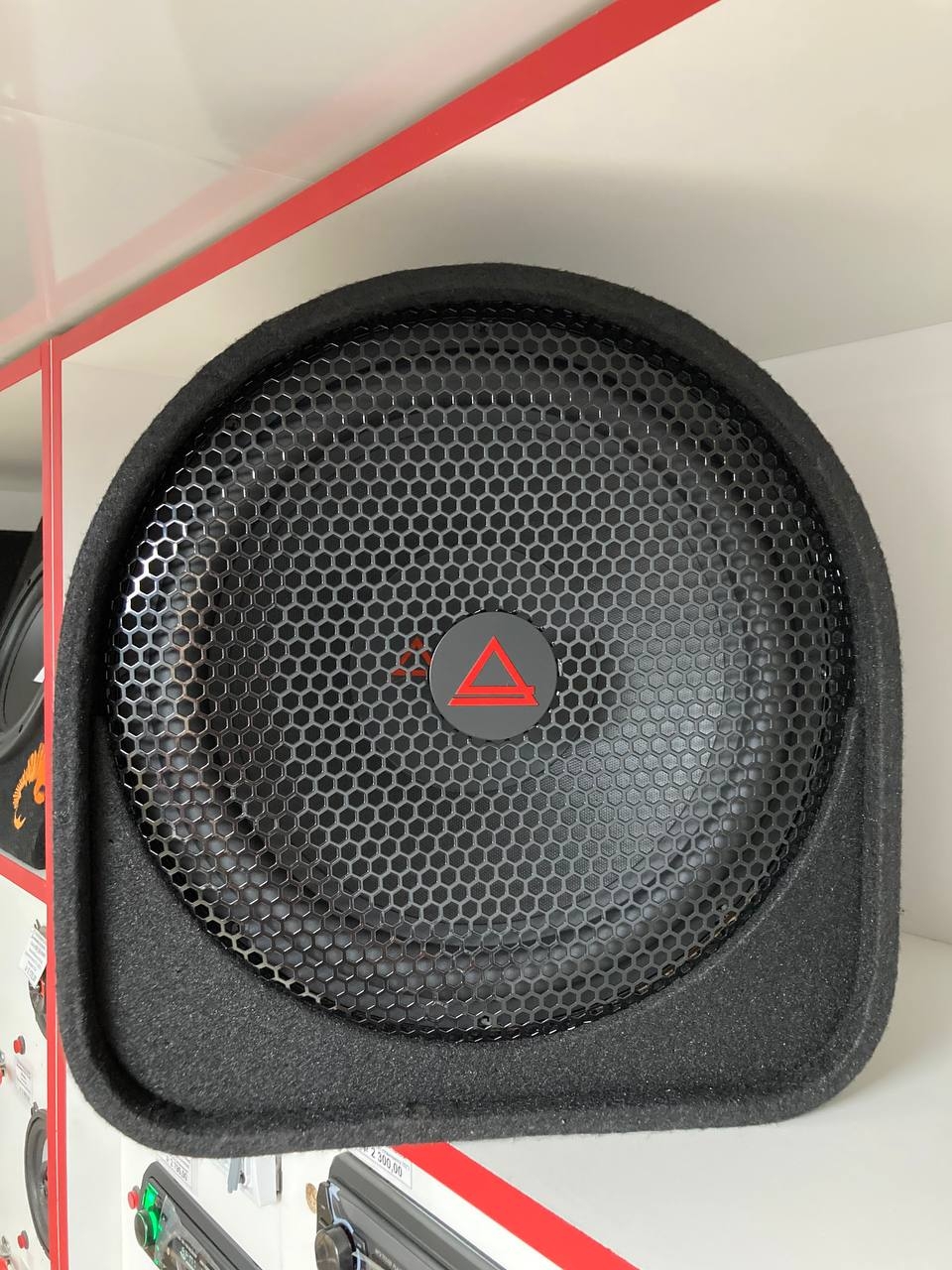 Сабвуфер активный AURA SW-T30A